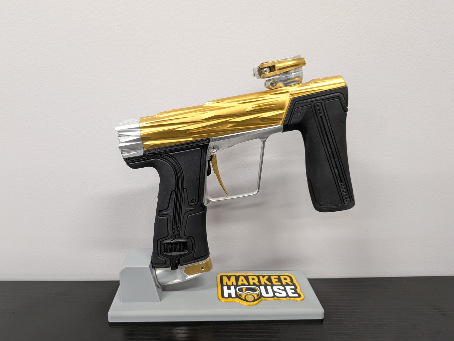 HK RAZR R5