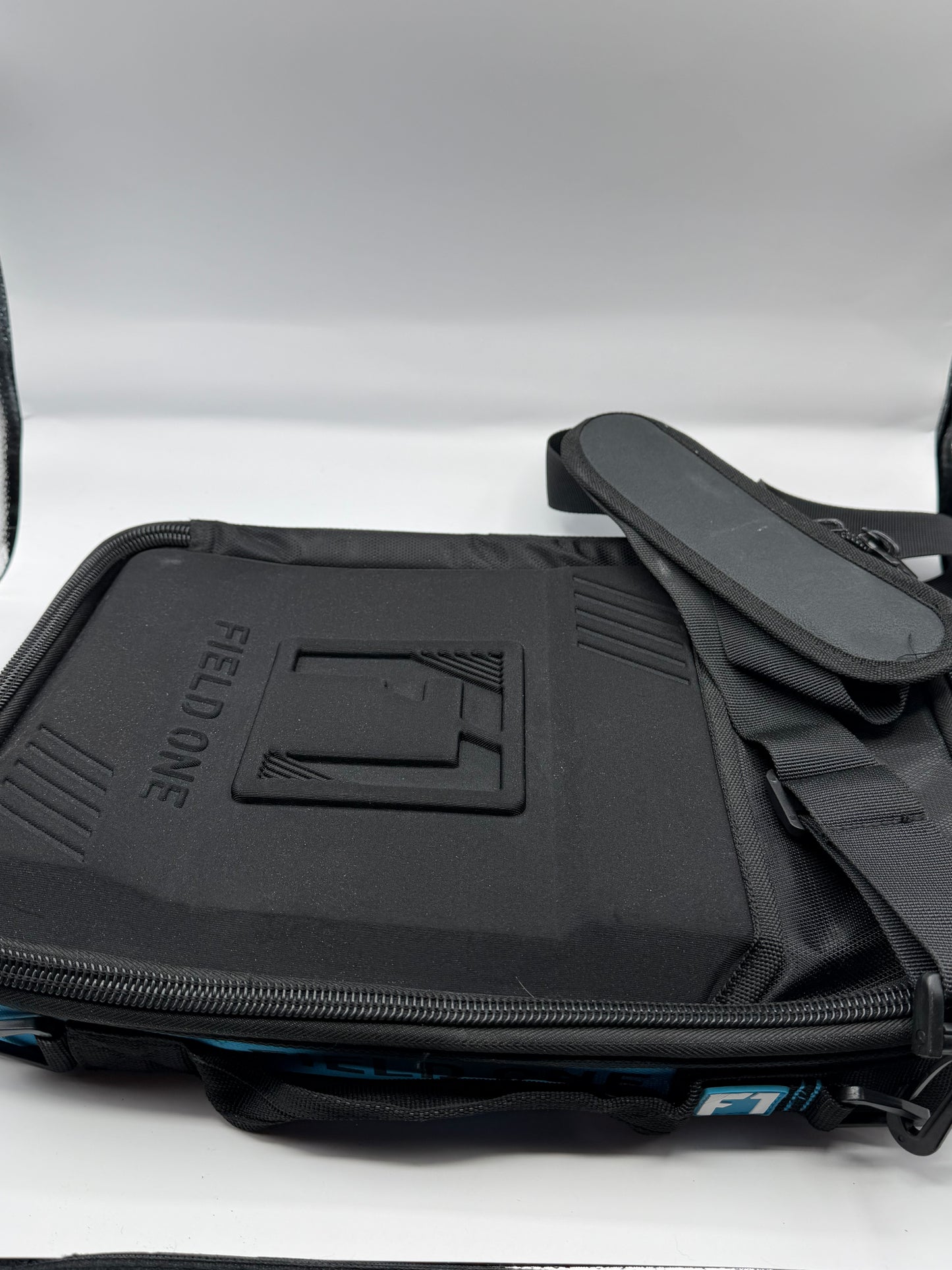 FORCE F1 CASE